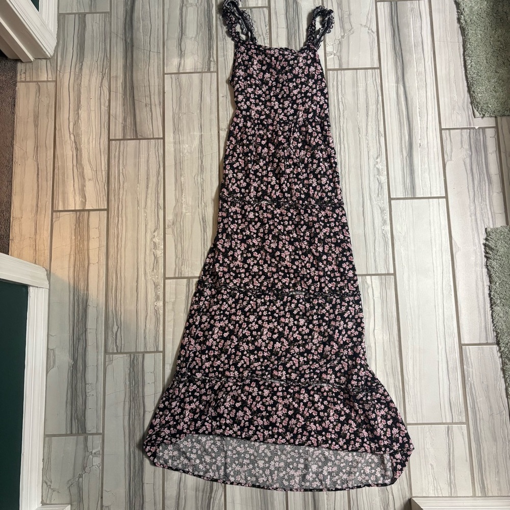 Chic Black and Pink Floral Maxi Dress